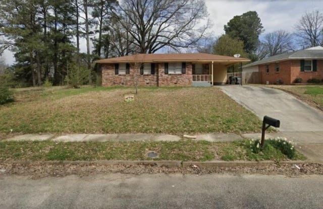 3062 QUEENSGATE - 3062 Queensgate Avenue, Memphis, TN 38118