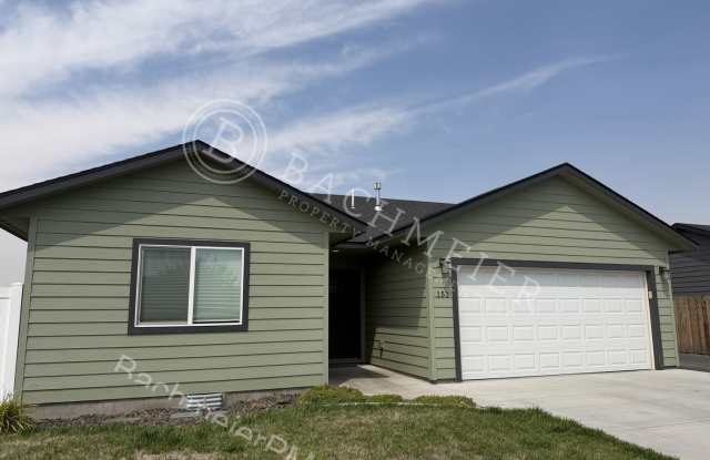 Beautiful Newer 3-Bedroom, 2-Bathroom Single-Family