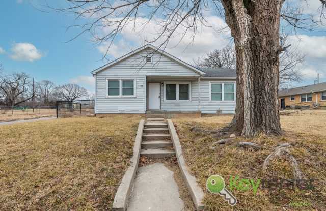 Photo of Renovated 3 Bedroom 1 Bathroom, Section 8 Welcome!