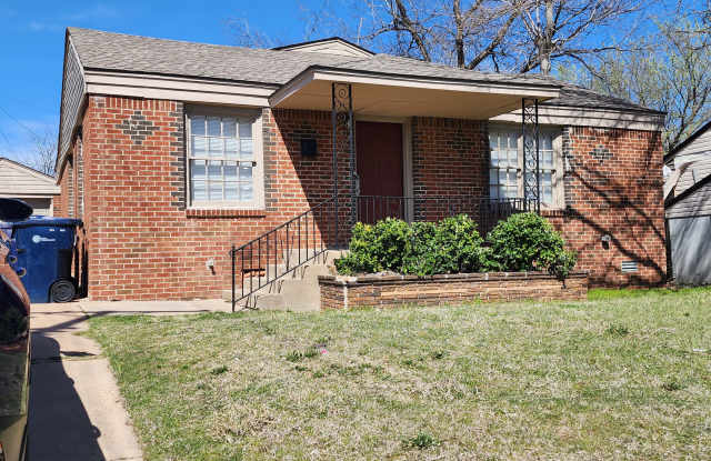 2613 Northwest 17th Street