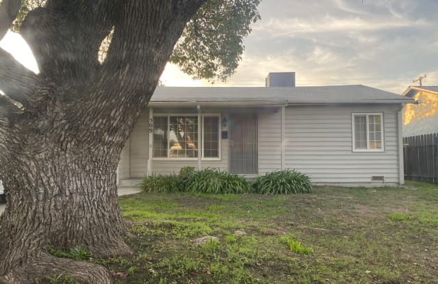 509 Westwood Ave - 509 Westwood Avenue, Lodi, CA 95242