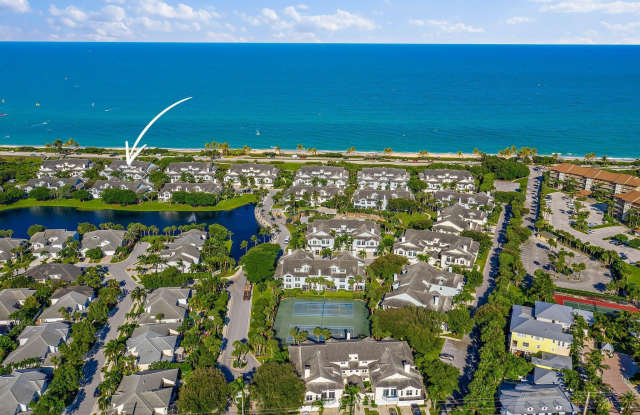 Photo of 602 Mainsail Circle