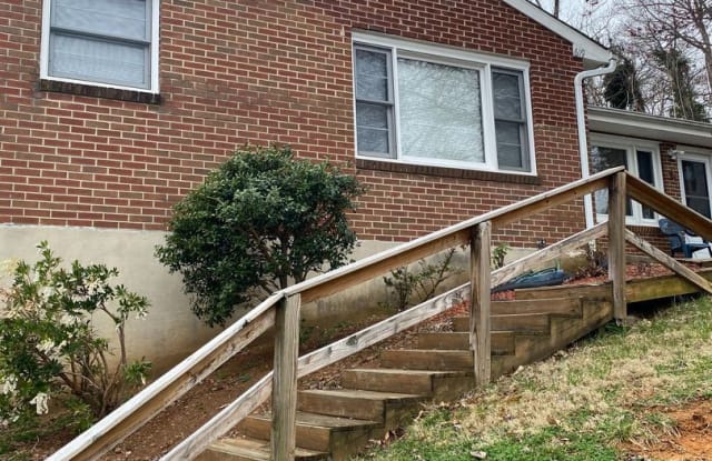 619 Tarpley Lane Unit 1 - 619 Tarpley Ln, Salem, VA 24153