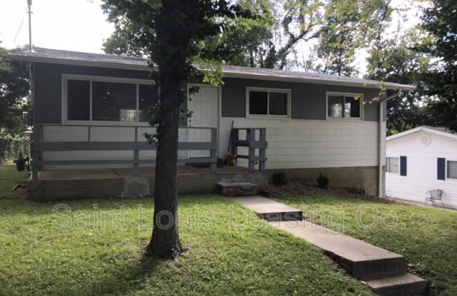 30 Albert Ave - 30 Albert Avenue, Ferguson, MO 63135