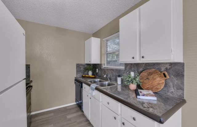 2401 Herring Avenue - B