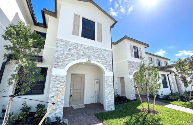 12974 SW 232nd Ter