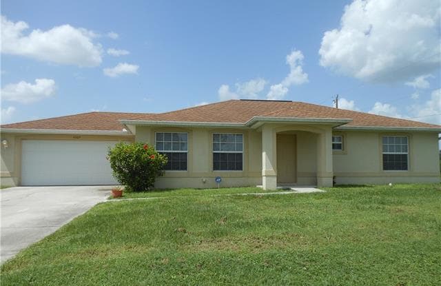 4507 E 13th ST - 4507 East 13th Street, Lehigh Acres, FL 33972