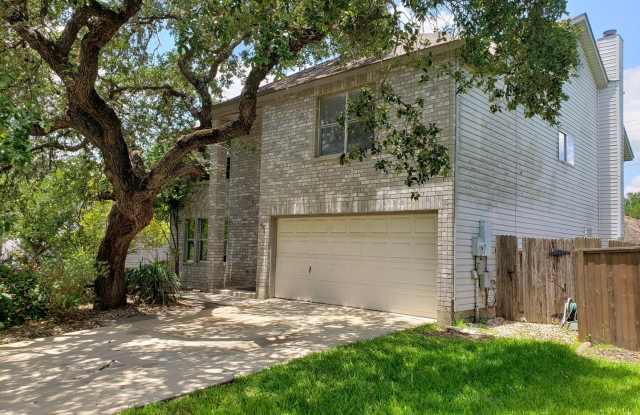 Huge 4 bed 2.5 bath house newly renovated