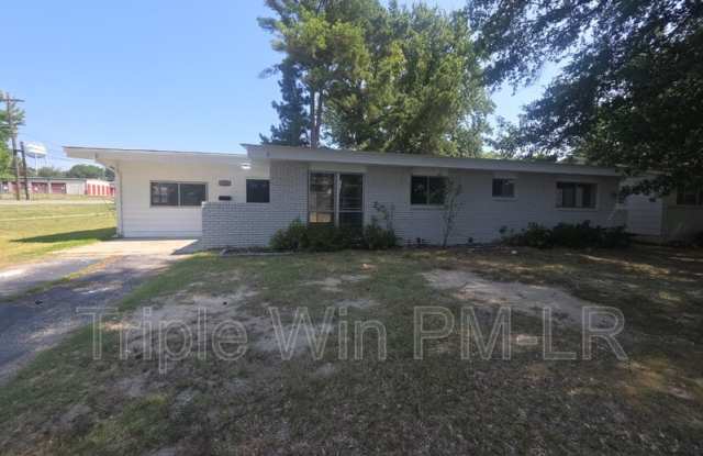 1516 Gregory St