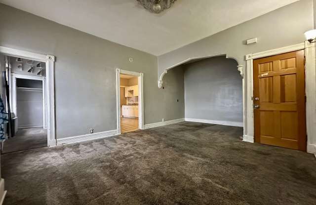 71 Watervliet Avenue unit: 1