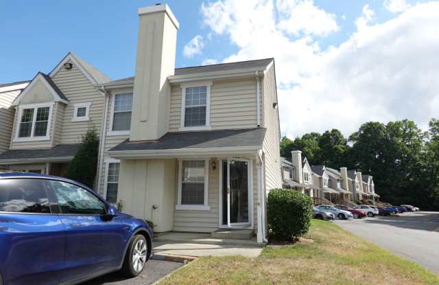 Photo of End Unit Condo Near Fort Eustis For Rent
