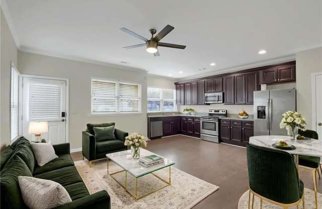 Photo of 2042 Bolton Road NW