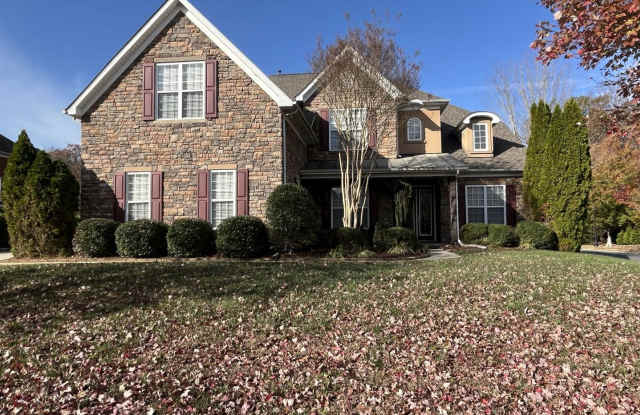 Photo of Stunning 6 Bedroom home in South Charlotte near Providence Rd.
