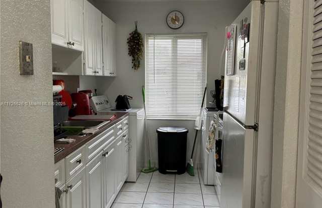 13964 Southwest 52nd Lane