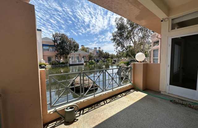 804 Mediterranean Ln