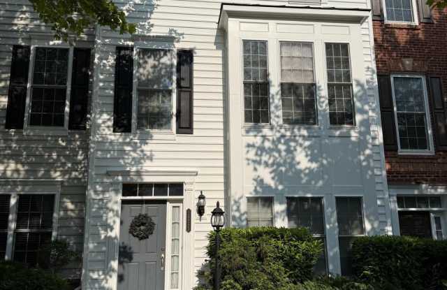 Photo of 14855 POTOMAC BRANCH DRIVE