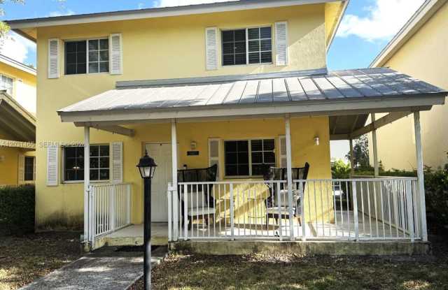 360 NW 19th Ter