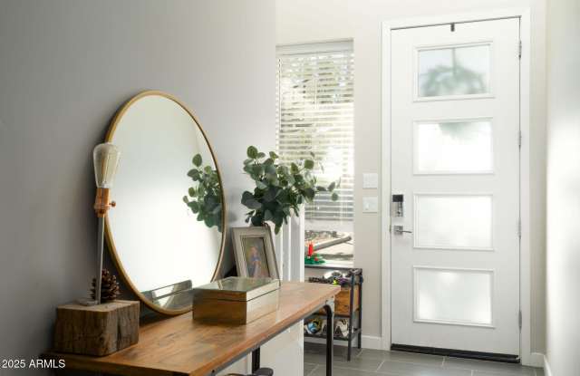 6301 N 12th Street unit: 6