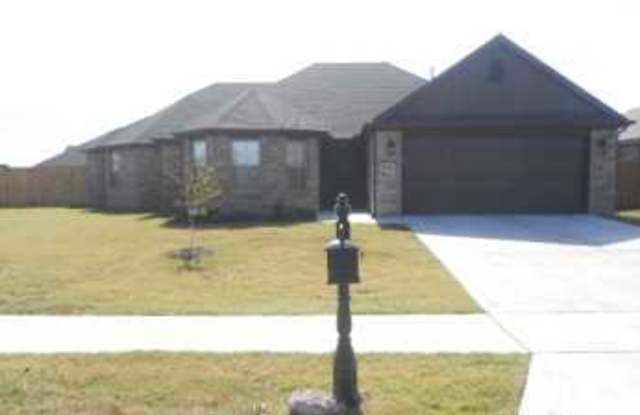 3703 SW Town Vu Road