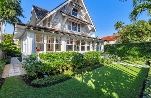 357 Seabreeze Avenue