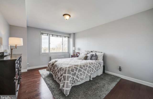 Photo of 1900 LYTTONSVILLE Road unit: 1105