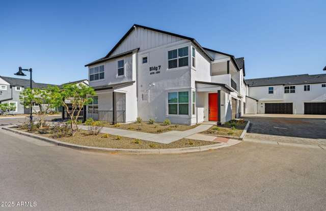 11300 N CASA DEGA Drive unit: 1078
