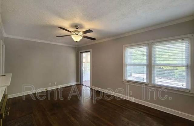 252 Fairground St SE