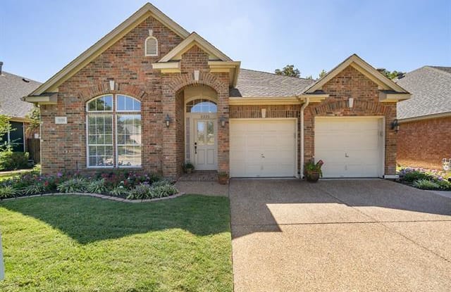 2325 Aberdeen Drive - 2325 Aberdeen Drive, Bedford, TX 76021