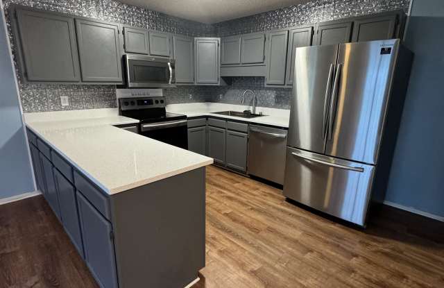 1711 Orange Grove Shores Dr