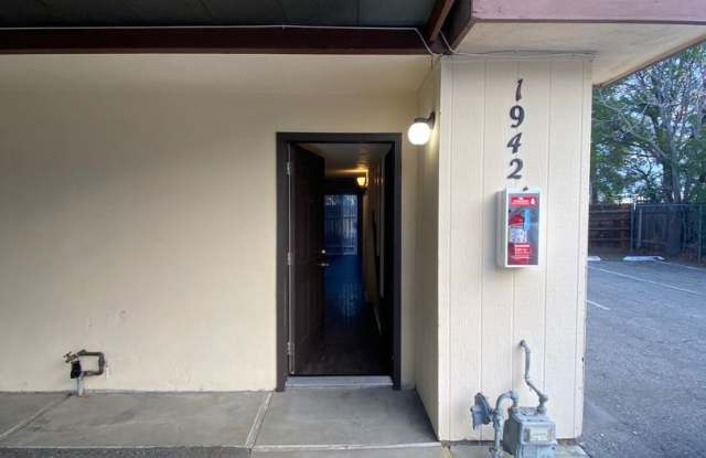 1942 Stine Rd. -Townhouse