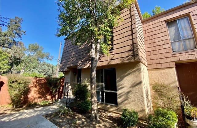 27401 Country Glen Road - 27401 Country Glen Rd, Agoura Hills, CA 91301