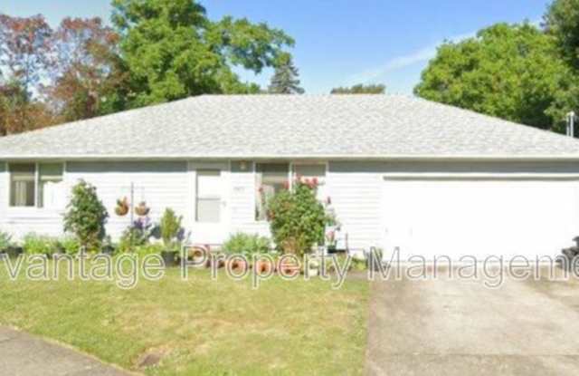 Photo of 240 S MONMOUTH AVE