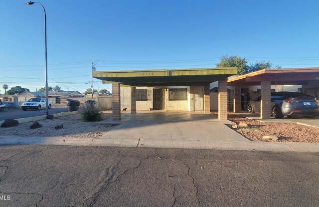 4776 W Via Cynthia