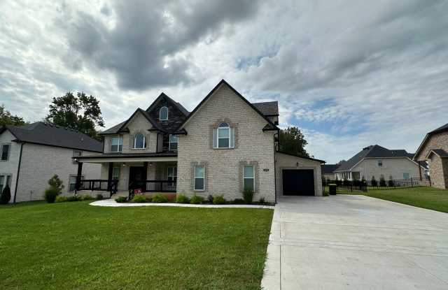 3100 SF Dog Friendly 5 Bedroom Home for Rent!