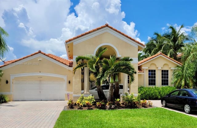 16399 NW 12th St - 16399 Northwest 12th Street, Pembroke Pines, FL 33028