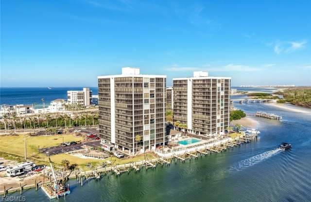 Photo of 26235 Hickory Boulevard unit: 7C