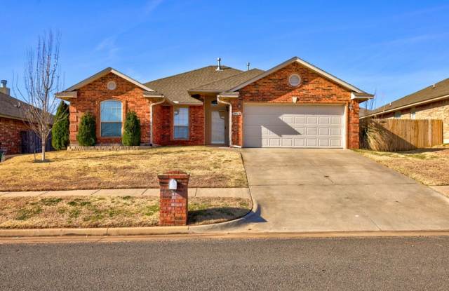 For Lease: 1413 Meadow Run in Moore Available NOW!