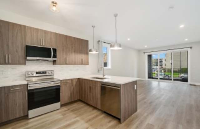 Photo of 3956 South Indiana Avenue - 3956-1F