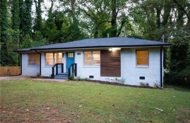 Beautifully renovated 3/2 home in Belvedere Park