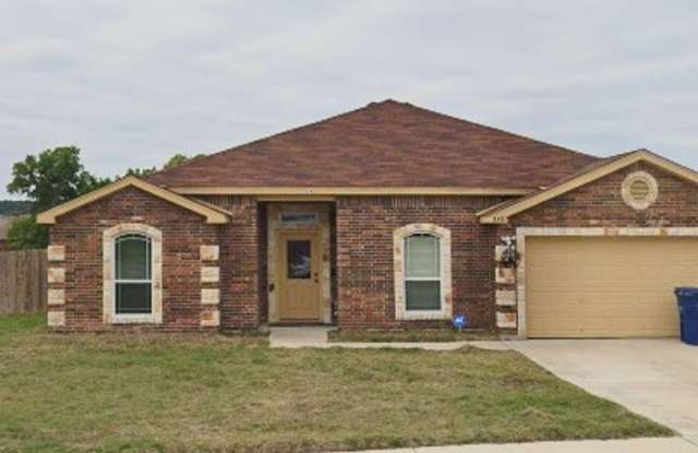 Photo of 5 Bedroom 2.5 Bath in Copperas Cove!