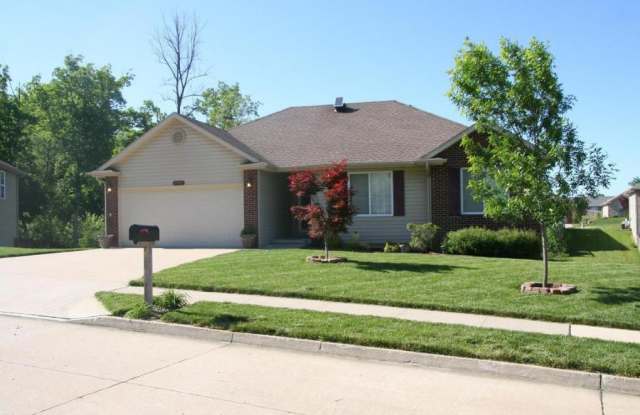 Beautiful single family home located in a quiet cul-de-sac