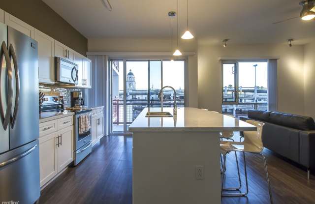 1 West Broadway Luxury Apartments