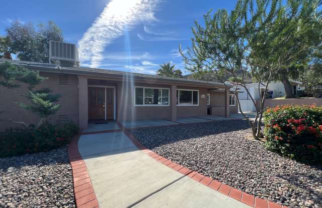 Photo of AVAILABLE NOW! AMAZING 3 Bedroom 3 Bathroom Home with Pool, Spa, RV Parking and MUCH MORE!