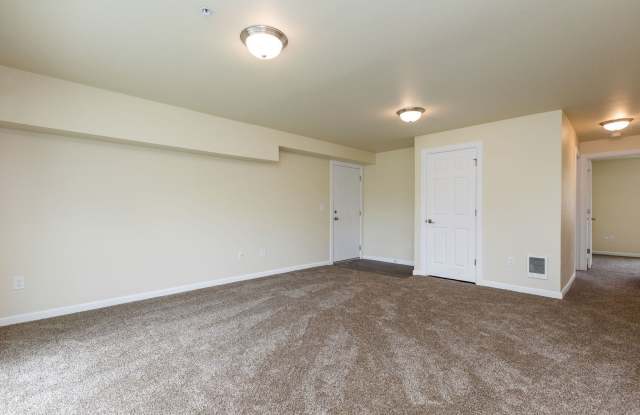Photo of Pacific Manor Apartments