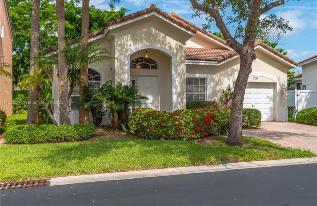 2290 NW 75th Way - 2290 Northwest 75th Way, Pembroke Pines, FL 33024