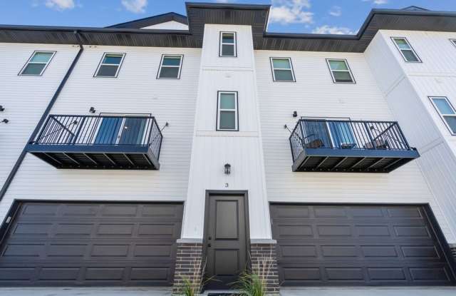 Brand New Condo 3bd 2.5 ba for RENT!!