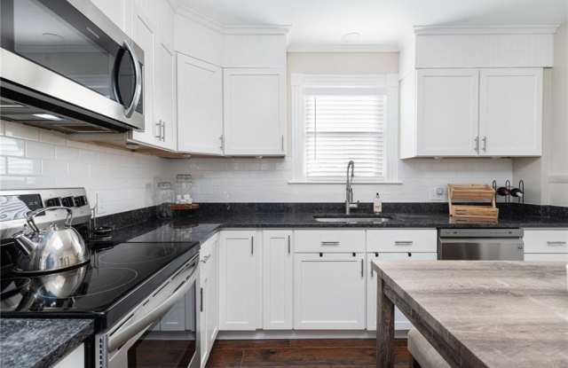 845 Main Street unit: 1