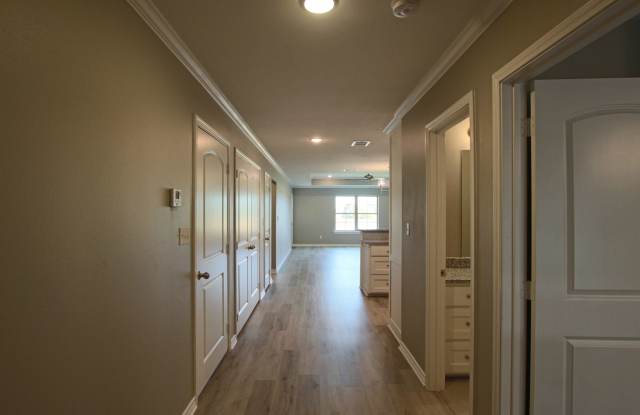 2 Bedroom 2 Bath Townhome in South Tyler!