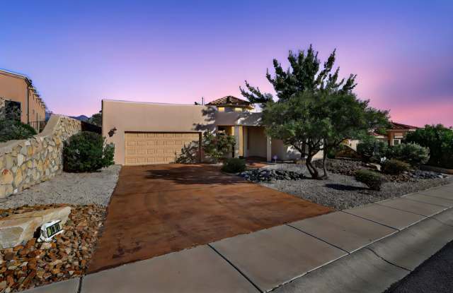 Beautiful Home in Sonoma Ranch with Amazing Mountain View