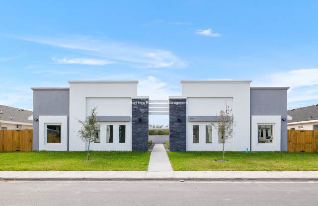 Photo of 11006 N 36th Ln